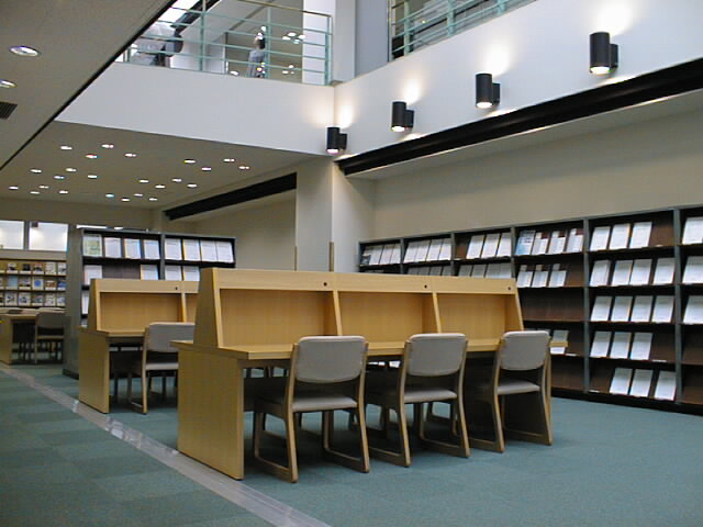 1階館内案内 電気通信大学附属図書館 1階館内案内 電気通信大学附属図書館